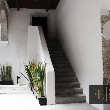 El Encanto-3